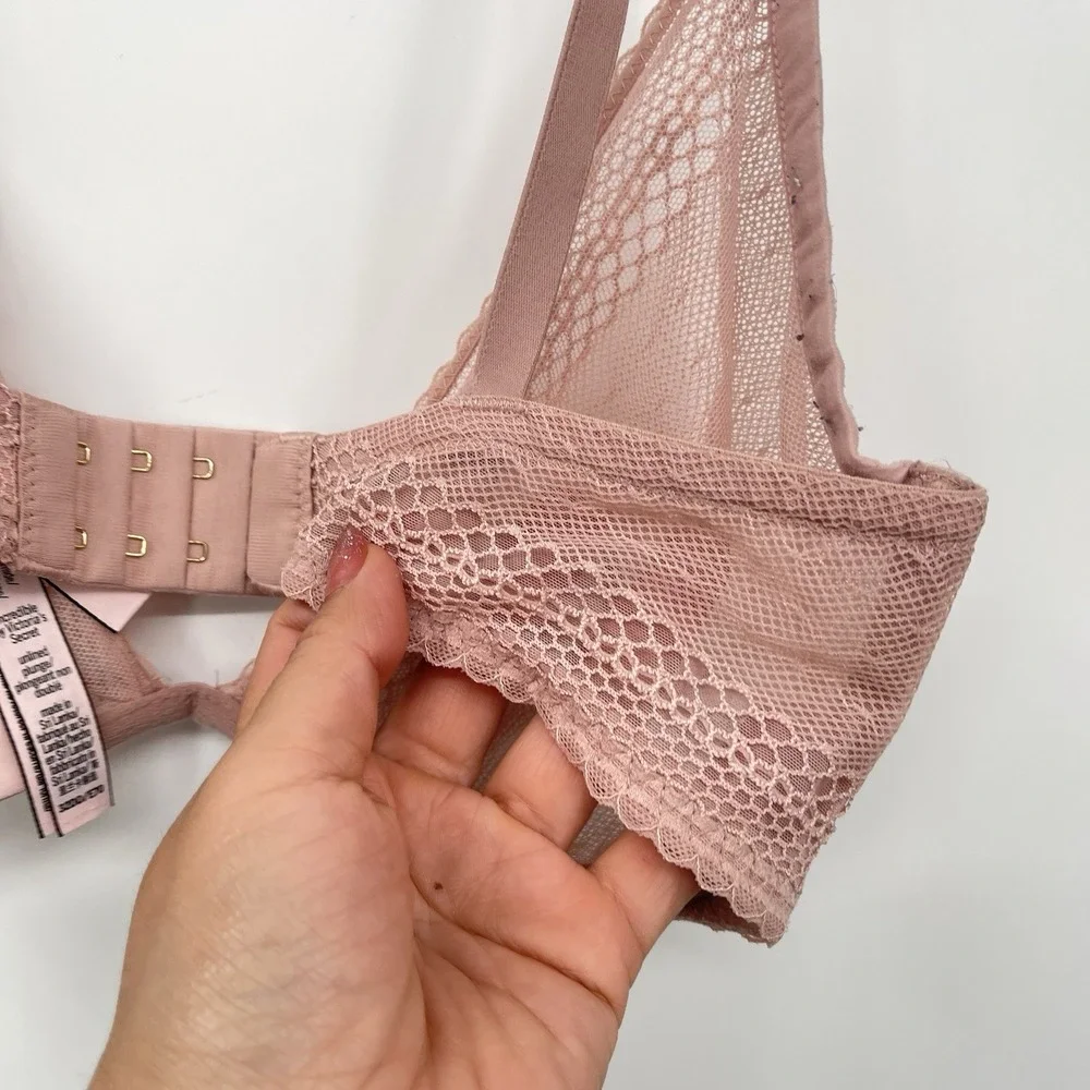 Victoria's Secret Incredible Underwire‎ Unlined Plunge Dark Rose Pink Size 32DD